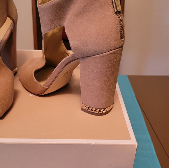 Michael Kors Suede heels - Picture 3 of 5